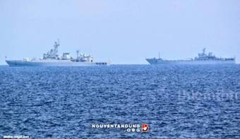Description:  tàu hải quân Trung Quốc tại khu vực đảo Gạc Ma của Việt Nam.