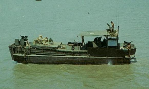 http://www.warboats.org/stonerbwn/The%20Brown%20Water%20Navy%20in%20Vietnam_Part%202_files/image097.jpg