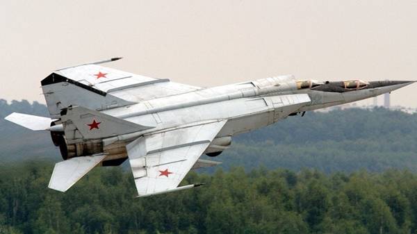 Máy bay MiG-25.