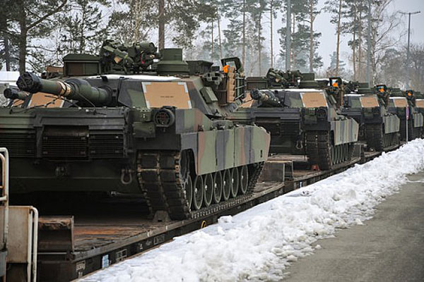 http://images.military.com/media/equipment/military-vehicles/abrams-europe-600.jpg
