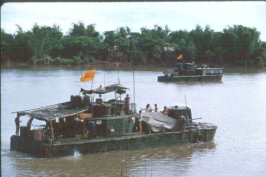 https://i1.wp.com/brownwater-navy.com/vietnam/photos/Boats6.jpg