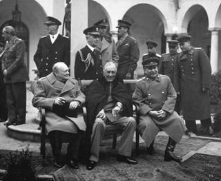 https://upload.wikimedia.org/wikipedia/commons/thumb/0/05/Yalta_Conference_(Churchill%2C_Roosevelt%2C_Stalin)_(B%26W).jpg/1920px-Yalta_Conference_(Churchill%2C_Roosevelt%2C_Stalin)_(B%26W).jpg